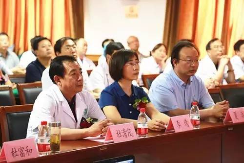 【我院與北京醫(yī)療專家集團(tuán)合作成立泌尿外科分中心】